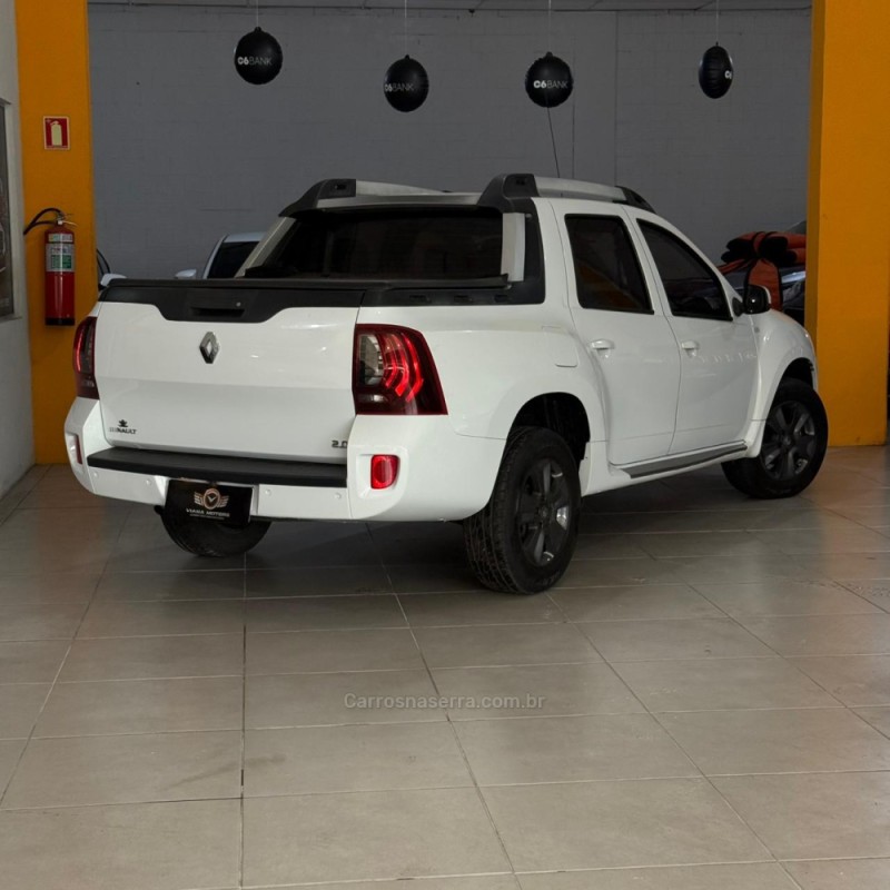 DUSTER OROCH 2.0 16V FLEX DYNAMIQUE 4P MANUAL - 2016 - SAPUCAIA DO SUL