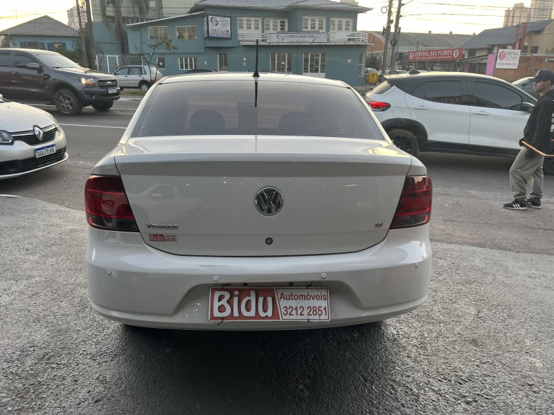 VOYAGE 1.6 MI TREND 8V FLEX 4P MANUAL - 2013 - CAXIAS DO SUL