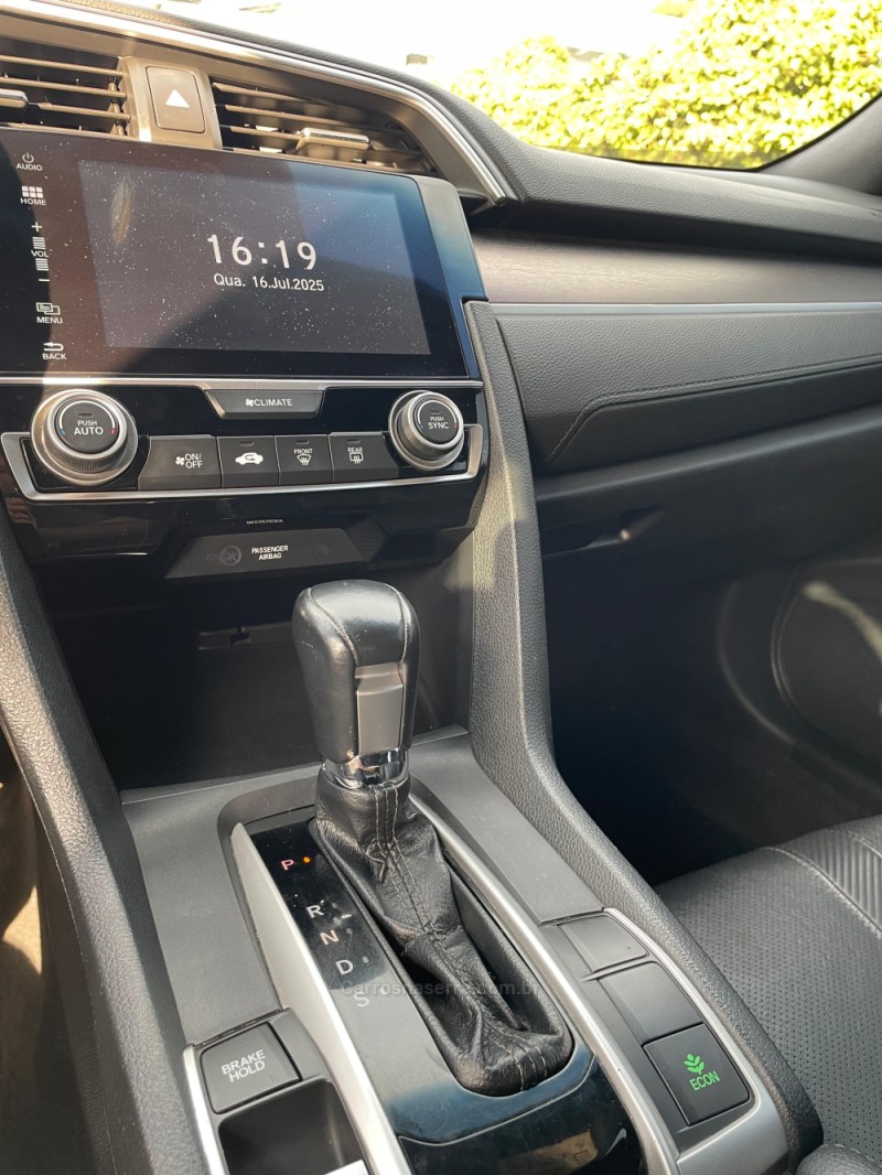 CIVIC 1.5 16V TOURING TURBO GASOLINA 4P AUTOMÁTICO - 2017 - CAXIAS DO SUL