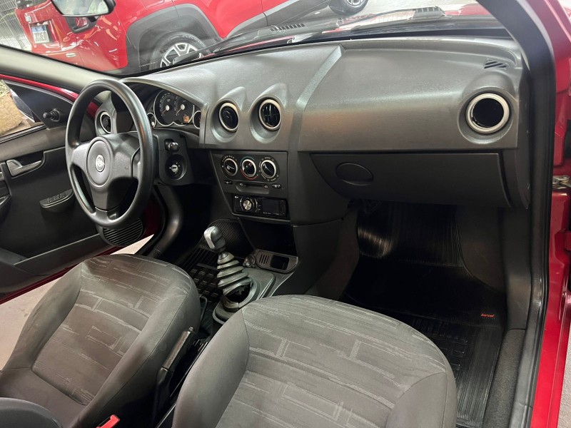PRISMA 1.4 MPFI MAXX 8V FLEX 4P MANUAL - 2010 - CAXIAS DO SUL