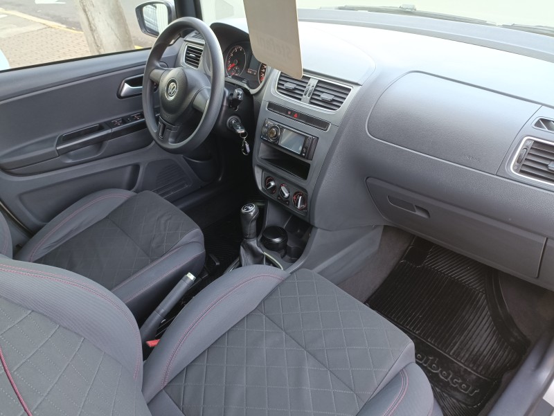 SPACEFOX 1.6 MI HIGHLINE 8V FLEX 4P MANUAL - 2014 - BOM PRINCíPIO