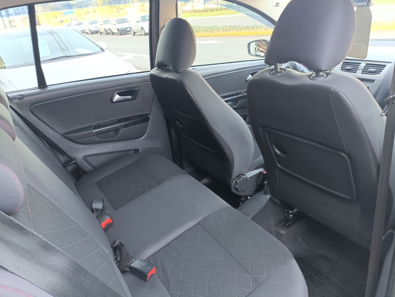 SPACEFOX 1.6 MI HIGHLINE 8V FLEX 4P MANUAL - 2014 - BOM PRINCíPIO