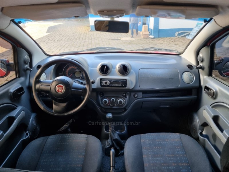 UNO 1.0 EVO VIVACE 8V FLEX 4P MANUAL - 2014 - VACARIA