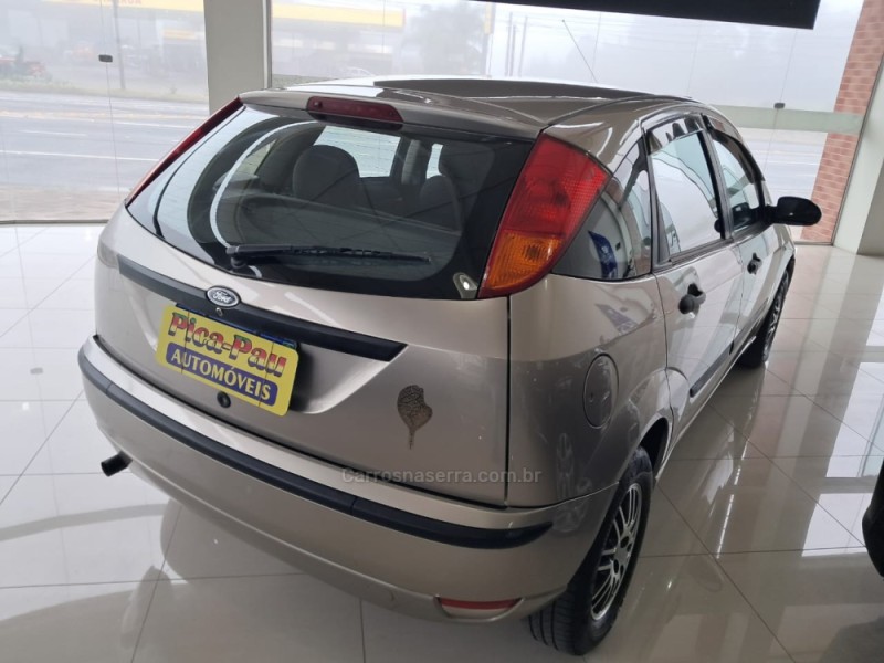 FOCUS 1.6 GL 8V GASOLINA 4P MANUAL - 2005 - NOVA PETRóPOLIS