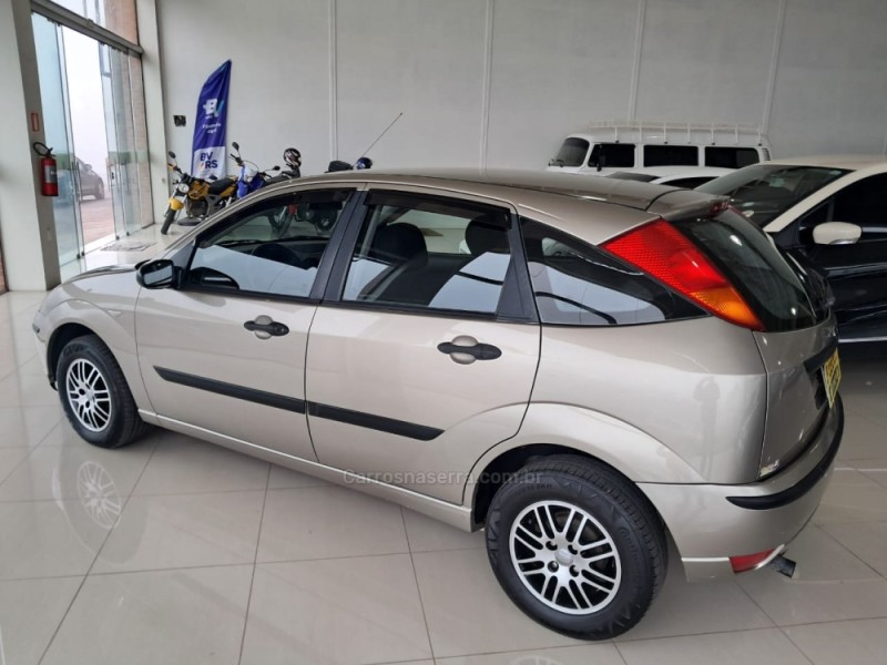 FOCUS 1.6 GL 8V GASOLINA 4P MANUAL - 2005 - NOVA PETRóPOLIS