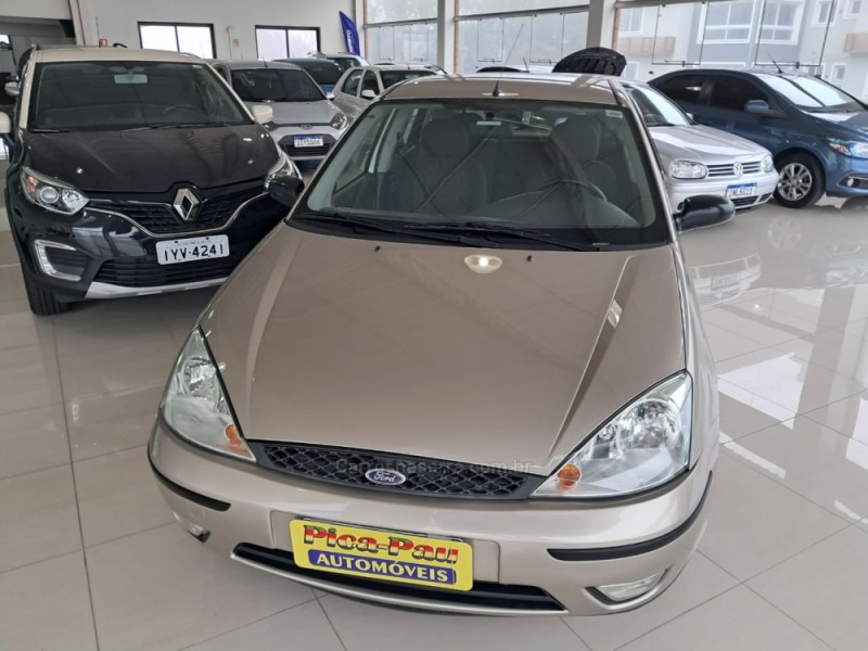 FOCUS 1.6 GL 8V GASOLINA 4P MANUAL - 2005 - NOVA PETRóPOLIS