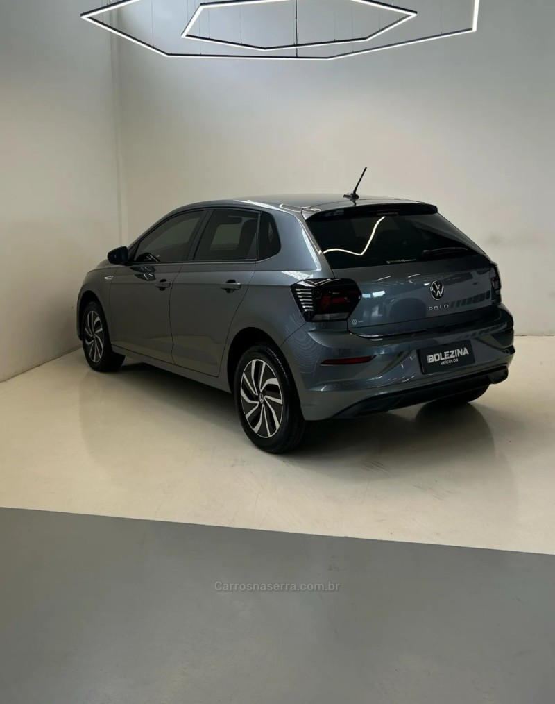 POLO 1.0	200 TSI HIGHLINE AUTOMÁTICO  - 2024 - NOVO HAMBURGO