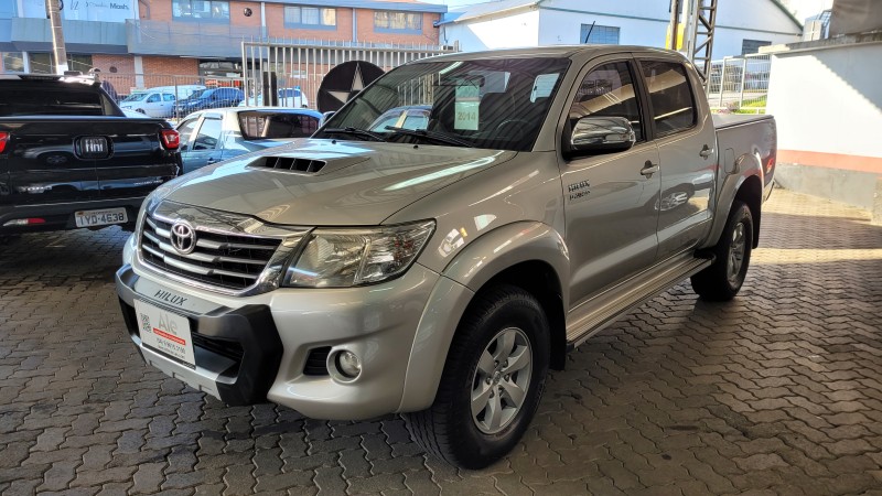 hilux 3.0 srv 4x4 cd 16v turbo intercooler diesel 4p automatico 2014 garibaldi