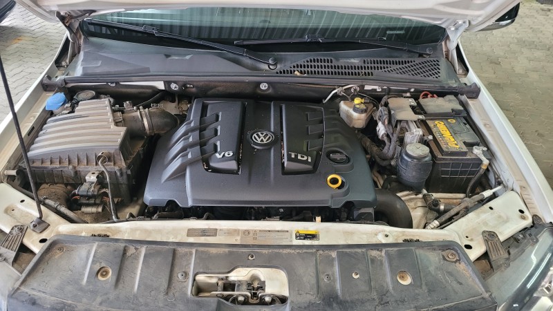 AMAROK 3.0 V6 TDI HIGHLINE CD DIESEL 4MOTION AUTOMÁTICO - 2019 - GARIBALDI