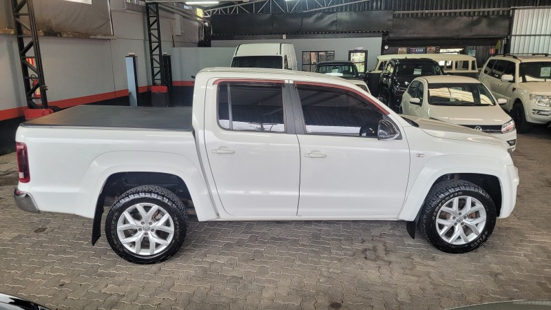 AMAROK 3.0 V6 TDI HIGHLINE CD DIESEL 4MOTION AUTOMÁTICO - 2019 - GARIBALDI
