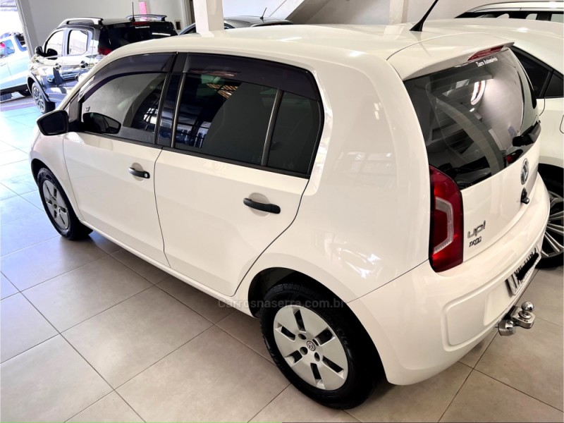 UP 1.0 MPI TAKE UP 12V FLEX 4P MANUAL - 2017 - CARLOS BARBOSA