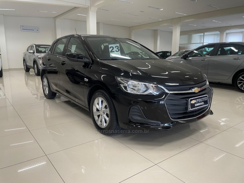 ONIX 1.0 LT 12V TURBO FLEX 4P MANUAL - 2023 - VERANóPOLIS