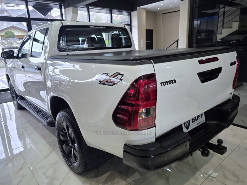 HILUX 2.8 4X4 CD 8V DIESEL 4P MANUAL - 2020 - CAXIAS DO SUL