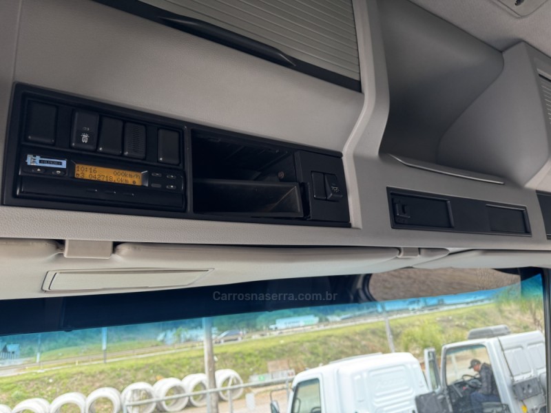 FH 460 GLOBETROTTER 6X2 - 2014 - GARIBALDI