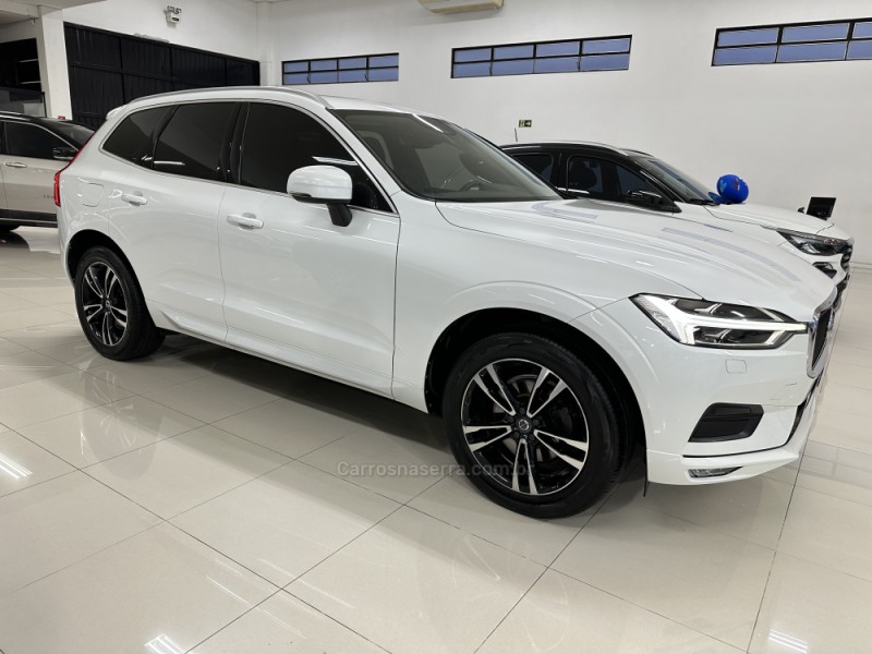 XC60 2.0 T5 MOMENTUM GASOLINA 4P AUTOMÁTICO - 2020 - CHARQUEADAS