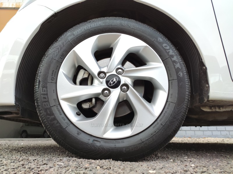 HB20S 1.6 COMFORT PLUS 16V FLEX 4P AUTOMÁTICO - 2017 - VENâNCIO AIRES