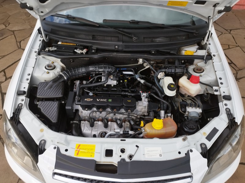 CELTA 1.0 VHCE LT 8V FLEX 4P MANUAL - 2015 - NOVO HAMBURGO