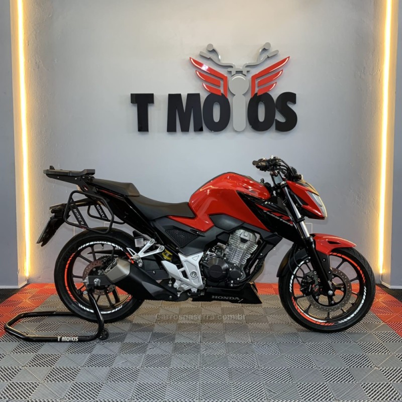 cb 300f twister cbs 2024 portao