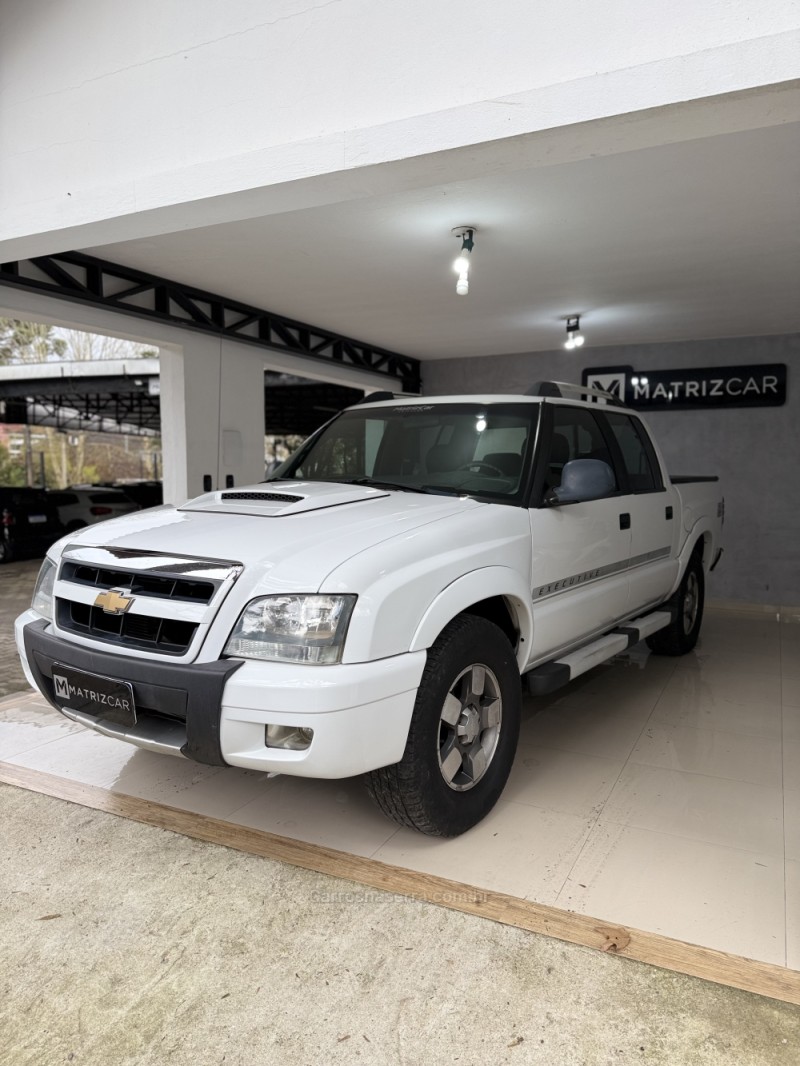 S10 2.4 MPFI EXECUTIVE 4X2 CD 8V FLEX 4P MANUAL - 2011 - CANELA