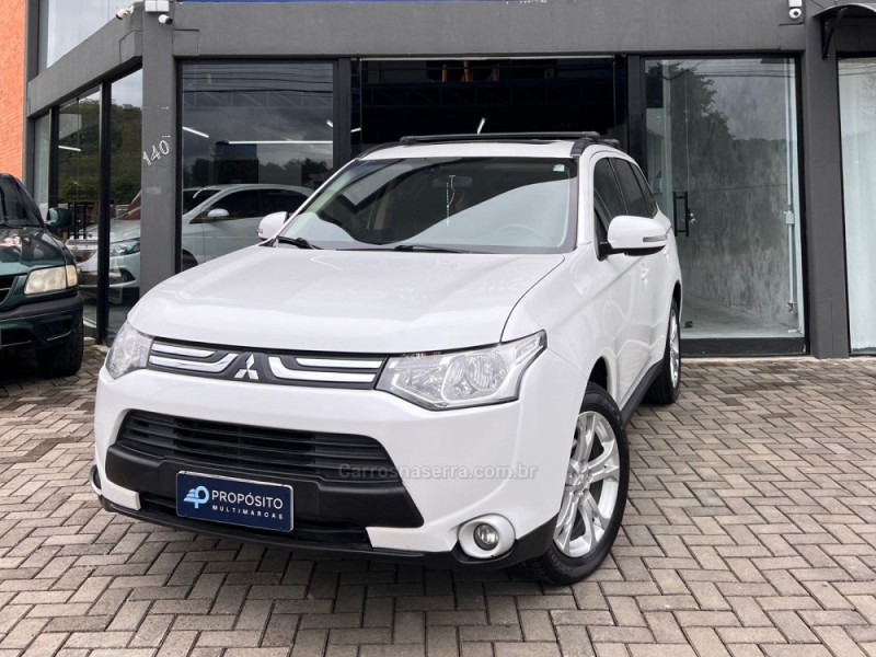 OUTLANDER 2.0 16V GASOLINA 4P AUTOMÁTICO - 2015 - ESTâNCIA VELHA