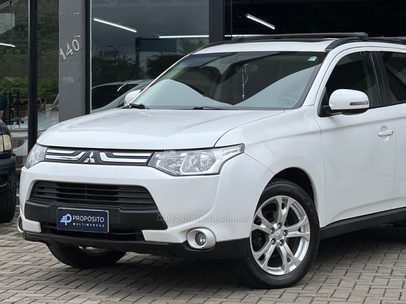 OUTLANDER 2.0 16V GASOLINA 4P AUTOMÁTICO - 2015 - ESTâNCIA VELHA
