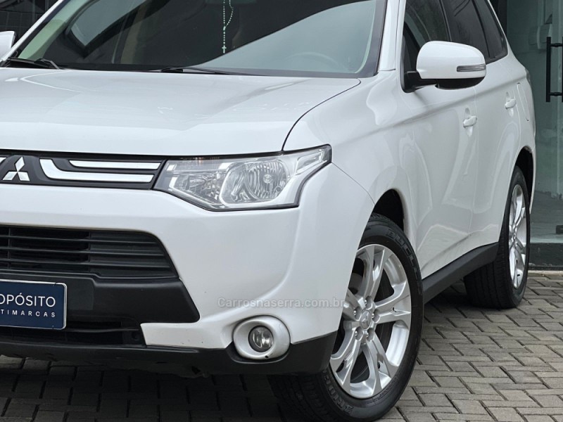 OUTLANDER 2.0 16V GASOLINA 4P AUTOMÁTICO - 2015 - ESTâNCIA VELHA