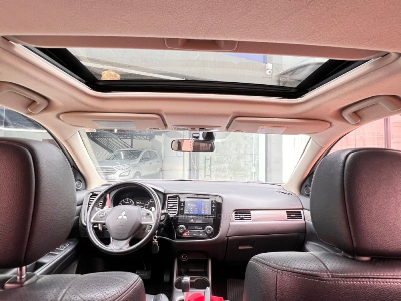 OUTLANDER 2.0 16V GASOLINA 4P AUTOMÁTICO - 2015 - ESTâNCIA VELHA