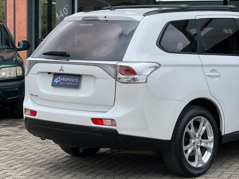 OUTLANDER 2.0 16V GASOLINA 4P AUTOMÁTICO - 2015 - ESTâNCIA VELHA