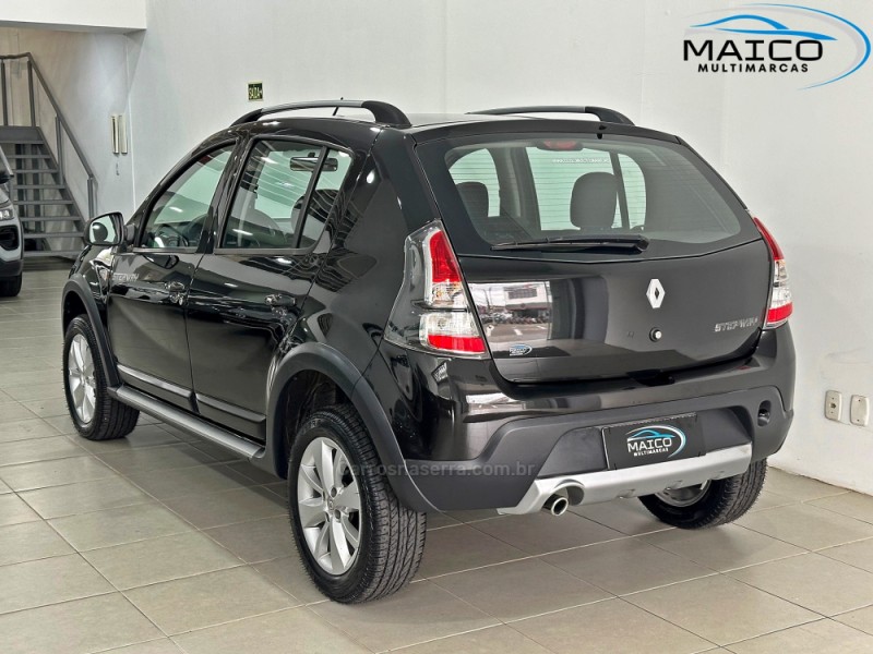 SANDERO 1.6 STEPWAY 8V FLEX 4P MANUAL - 2014 - NOVO HAMBURGO