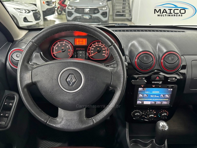 SANDERO 1.6 STEPWAY 8V FLEX 4P MANUAL - 2014 - NOVO HAMBURGO