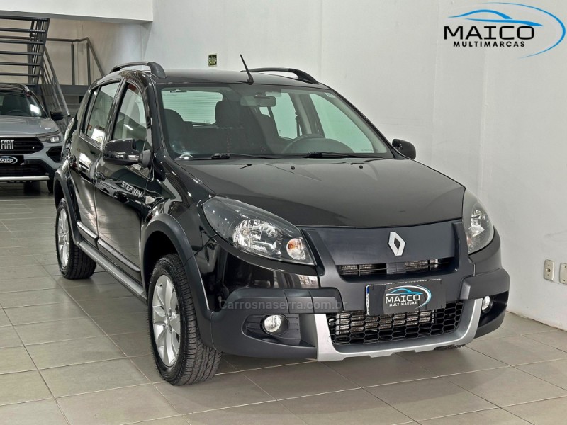 SANDERO 1.6 STEPWAY 8V FLEX 4P MANUAL - 2014 - NOVO HAMBURGO