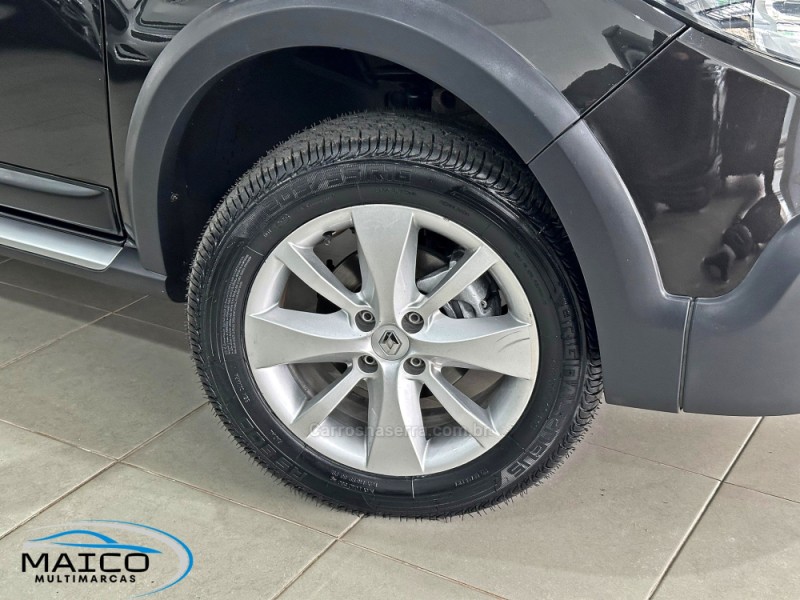 SANDERO 1.6 STEPWAY 8V FLEX 4P MANUAL - 2014 - NOVO HAMBURGO