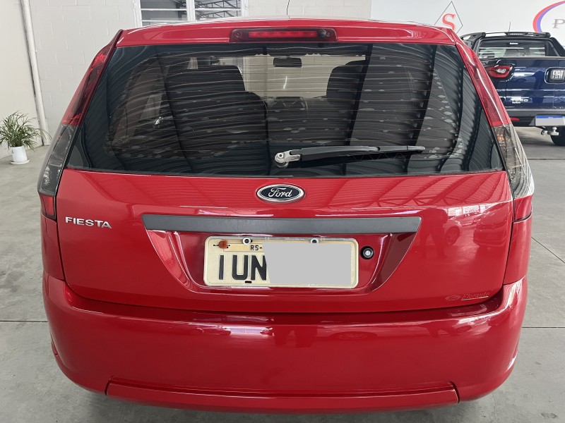 FIESTA 1.0 ROCAM SE 8V FLEX 4P MANUAL - 2014 - CAXIAS DO SUL