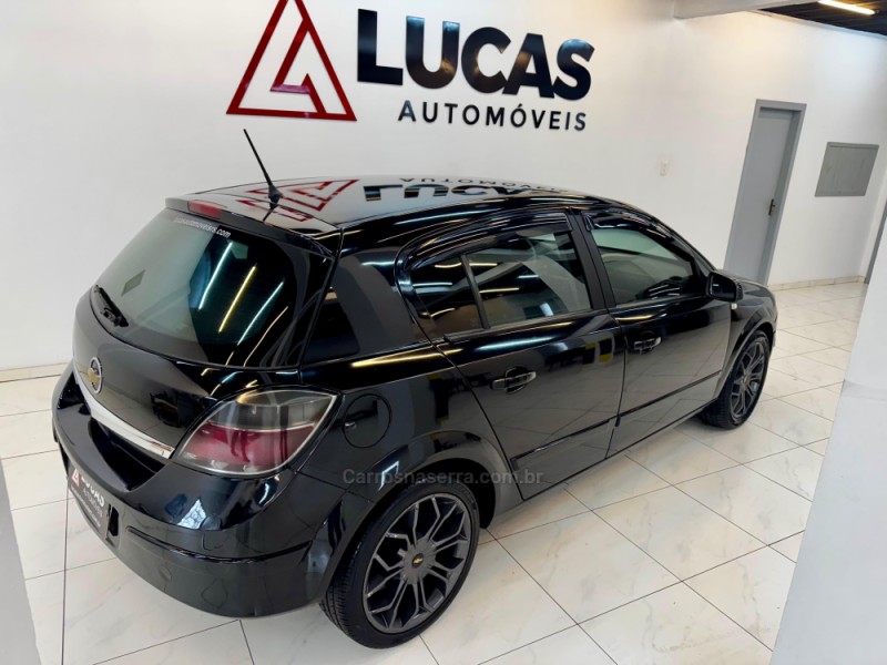 VECTRA 2.0 SFI GT HATCH 8V FLEX 4P MANUAL - 2009 - BOM RETIRO DO SUL
