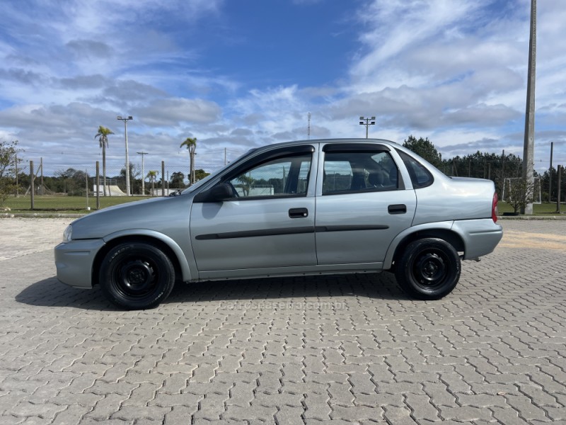 CORSA 1.0 MPFI CLASSIC 8V GASOLINA 4P MANUAL - 2003 - ANTôNIO PRADO