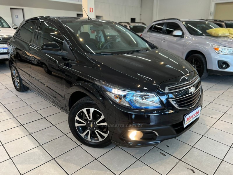 ONIX 1.4 MPFI LTZ 8V FLEX 4P MANUAL - 2015 - CAXIAS DO SUL