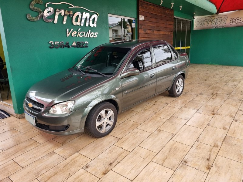 CLASSIC 1.0 MPFI LS 8V GASOLINA 4P MANUAL
