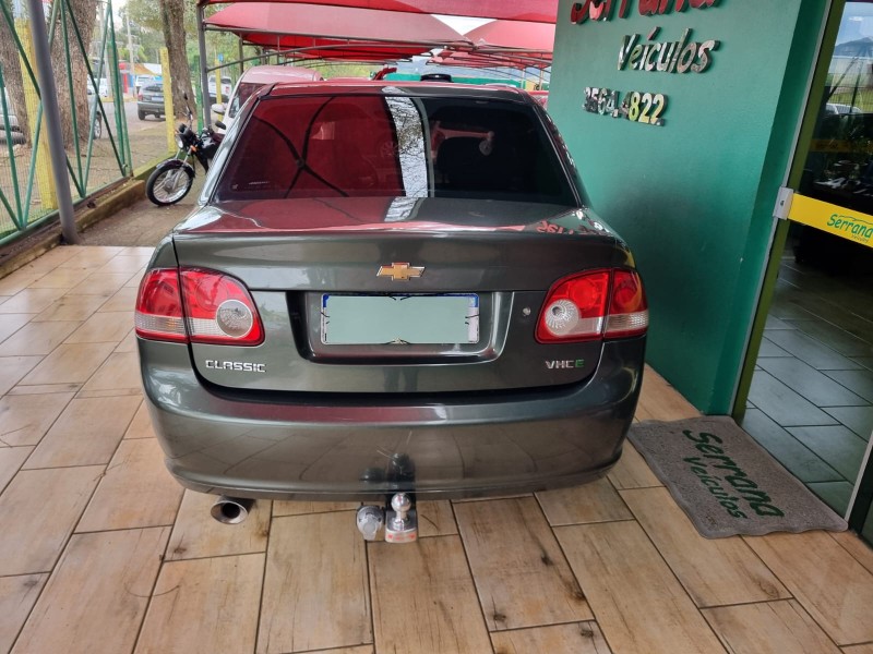 CLASSIC 1.0 MPFI LS 8V GASOLINA 4P MANUAL - 2011 - DOIS IRMãOS