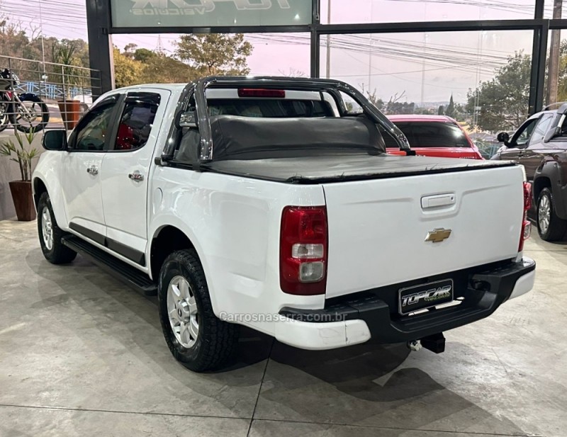 S10 2.4 LS 4X2 CD 8V FLEX 4P MANUAL - 2013 - CAMPO BOM