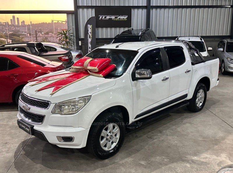 S10 2.4 LS 4X2 CD 8V FLEX 4P MANUAL - 2013 - CAMPO BOM