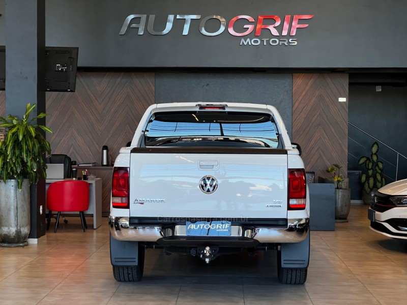 AMAROK 3.0 V6 EXTREME CD DIESEL 4X4 AT 4P AUTOMÁTICO - 2020 - CAMPO BOM