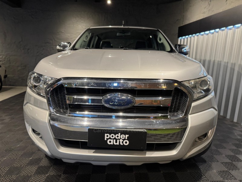 RANGER 3.2 XLT 4X4 CD 20V DIESEL 4P AUTOMÁTICO - 2018 - FARROUPILHA