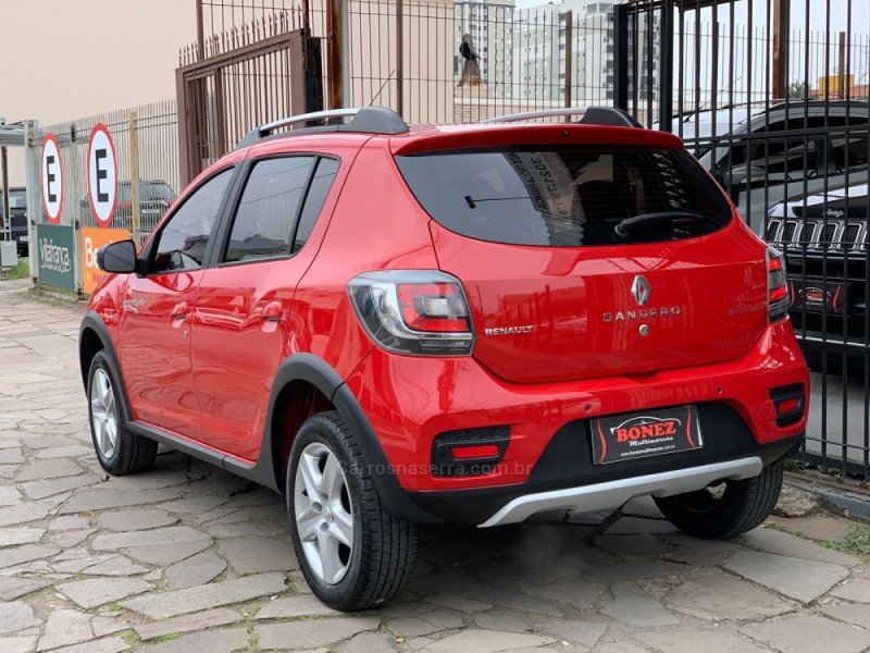 SANDERO 1.6 STEPWAY 8V FLEX 4P MANUAL - 2015 - CAXIAS DO SUL
