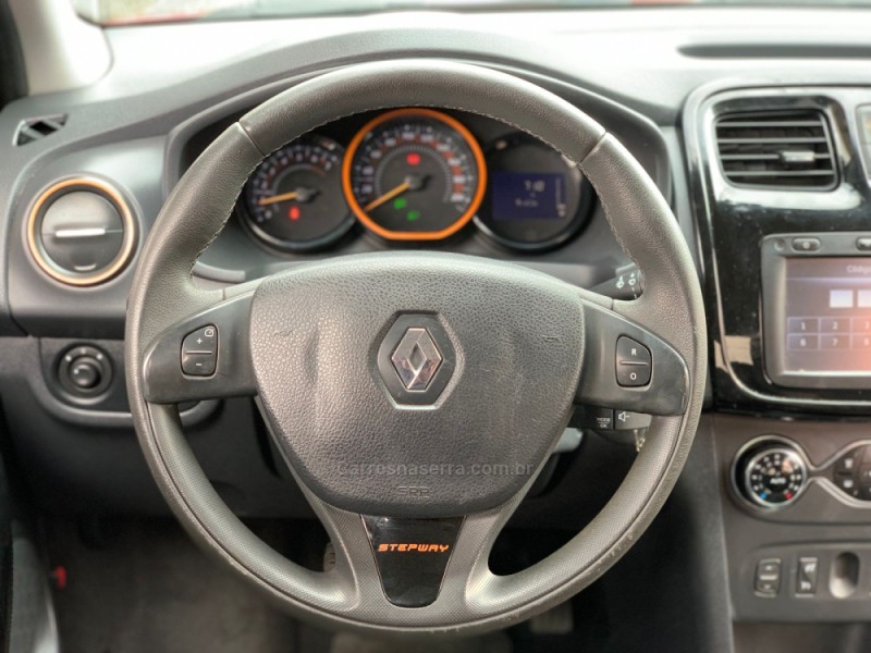 SANDERO 1.6 STEPWAY 8V FLEX 4P MANUAL - 2015 - CAXIAS DO SUL