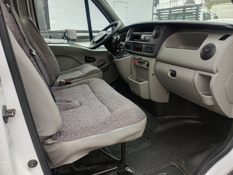MASTER 2.5 DCI CHASSI CABINE L2H1 16V DIESEL 2P MANUAL - 2013 - FARROUPILHA