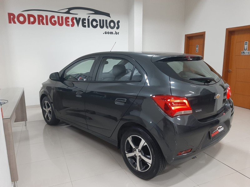 ONIX 1.4 MPFI LTZ 8V FLEX 4P MANUAL - 2019 - CAXIAS DO SUL