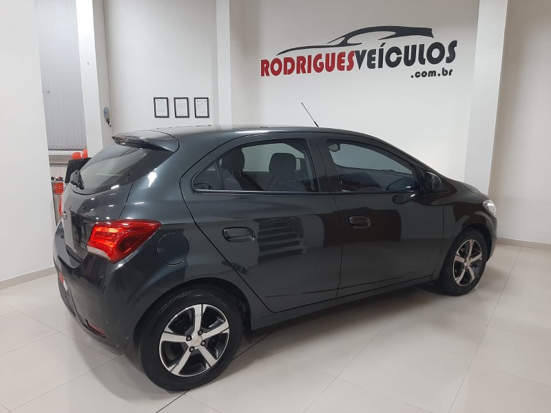ONIX 1.4 MPFI LTZ 8V FLEX 4P MANUAL - 2019 - CAXIAS DO SUL