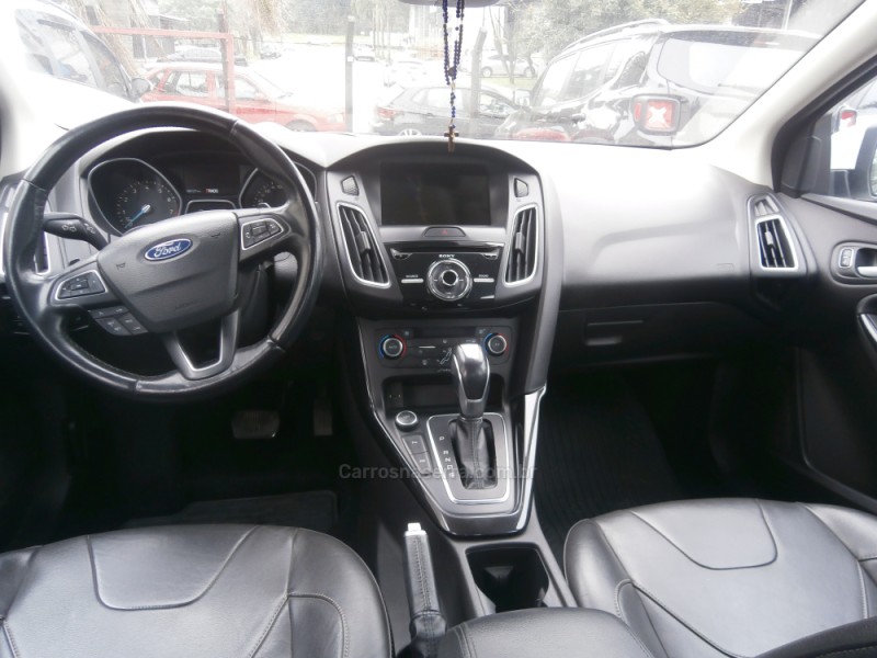 FOCUS 2.0 TITANIUM SEDAN 16V FLEX 4P AUTOMÁTICO - 2017 - FARROUPILHA