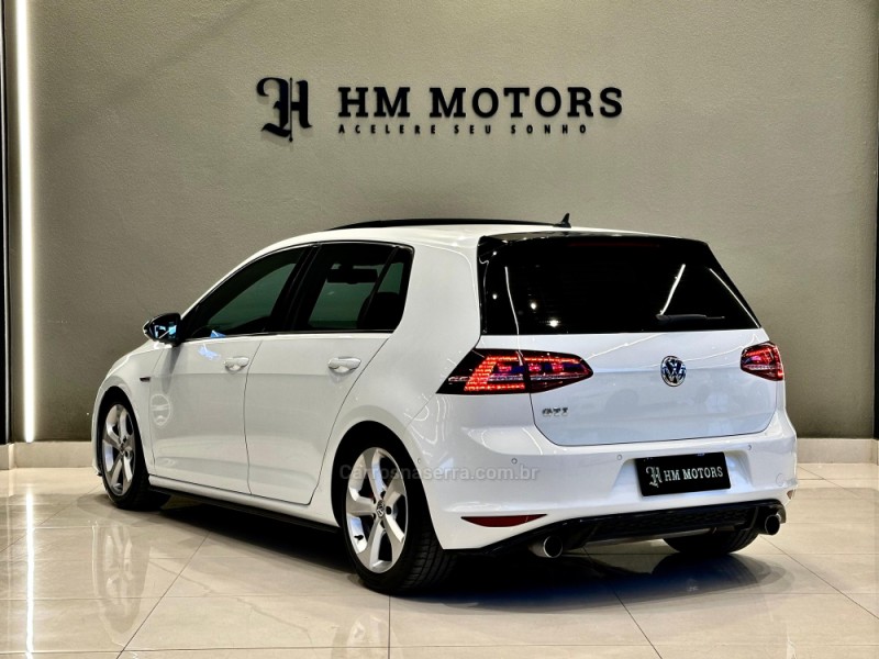 GOLF 2.0 TSI GTI 16V TURBO GASOLINA 4P AUTOMÁTICO - 2014 - CAXIAS DO SUL