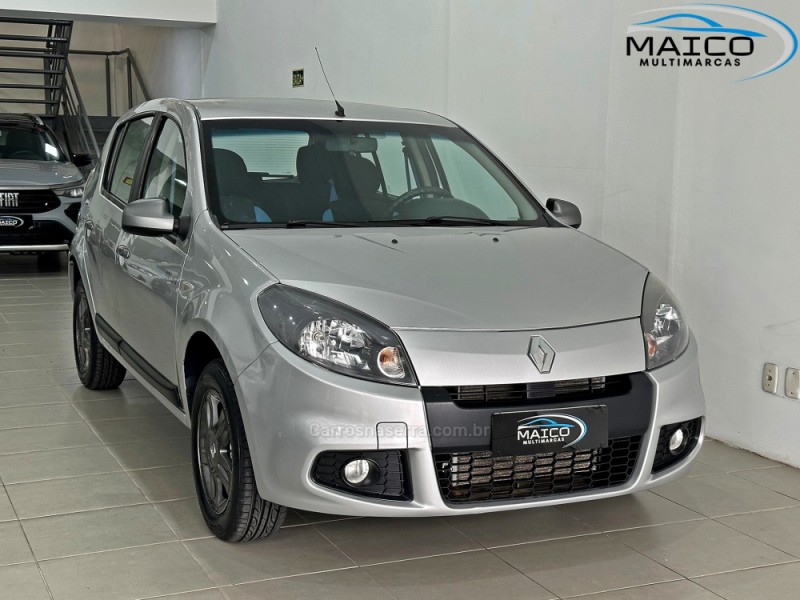 SANDERO 1.0 TECH RUN 16V FLEX 4P MANUAL - 2014 - NOVO HAMBURGO